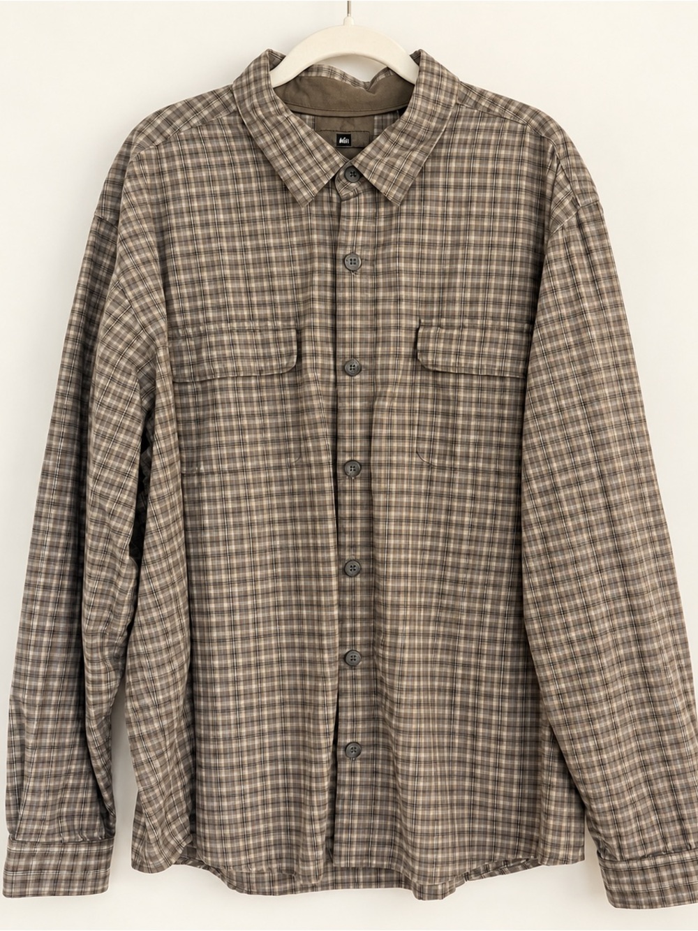 REI Men’s XXL Organic Cotton Plaid Hiking Shirt Older Logo Gorpcore Y2K Vented